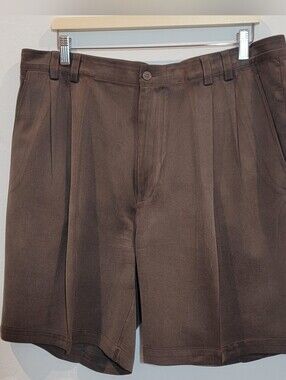 Tommy Bahama 100% Silk Relax Fit Pleated Shorts Mens's Size 38" Waist Brown